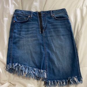 Asymmetrical frayed denim skirt